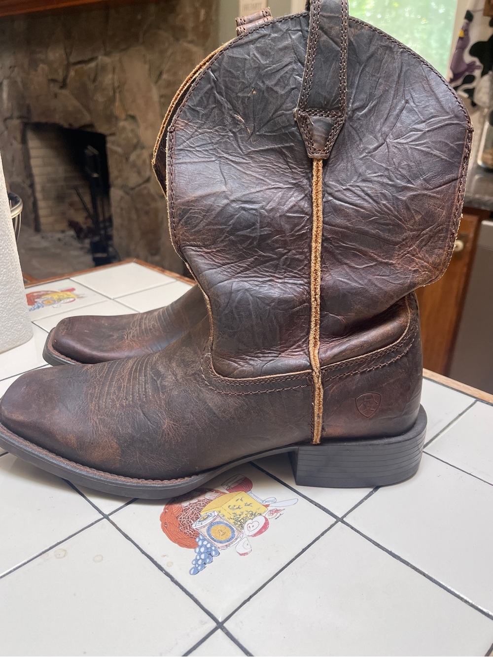Ariat Dark Brown Leather Western Pull-On Boots